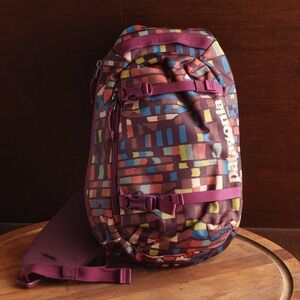 Patagonia Atom Sling Bag 8L Purple Fitz Roy Patchwork Commuter Daypack Crossbody